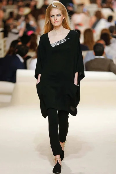 Look 76